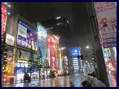 Tokyo_Akihabara_25